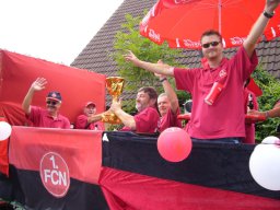 p1000408